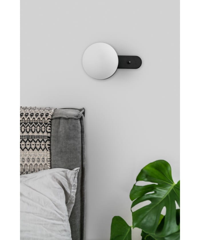kuul-d1-czarna-lampa-scienna-kinkiet-z-wlacznikiem2.jpg