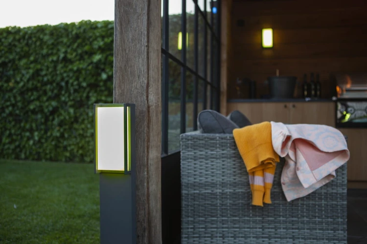 lampa qubo-4.jpg