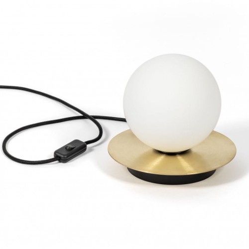 lampa-na-stolik-borra-st-nowoczesna-lampka-stojaca-z-mosieznym-dyskiem-ummo.jpg
