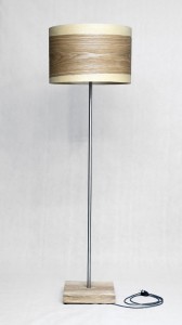 Lampa podłogowa LEA SILVER ASH drewniana