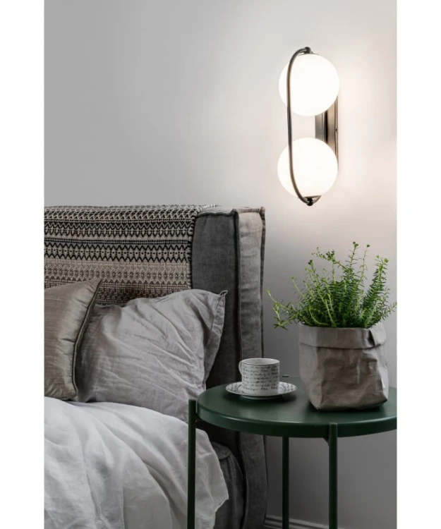 koban-e-czarna-lampa-scienna-kinkiet..jpg