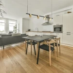 lampa-wiszaca-slide-long-szczotkowany-mosiadz-yaskr.webp