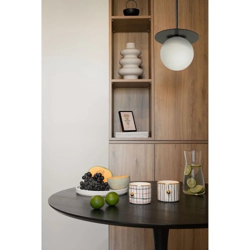 borra-b-biala-sufitowa-lampa-wiszaca-z-podwyzszona-szczelnoscia-ip44.jpg